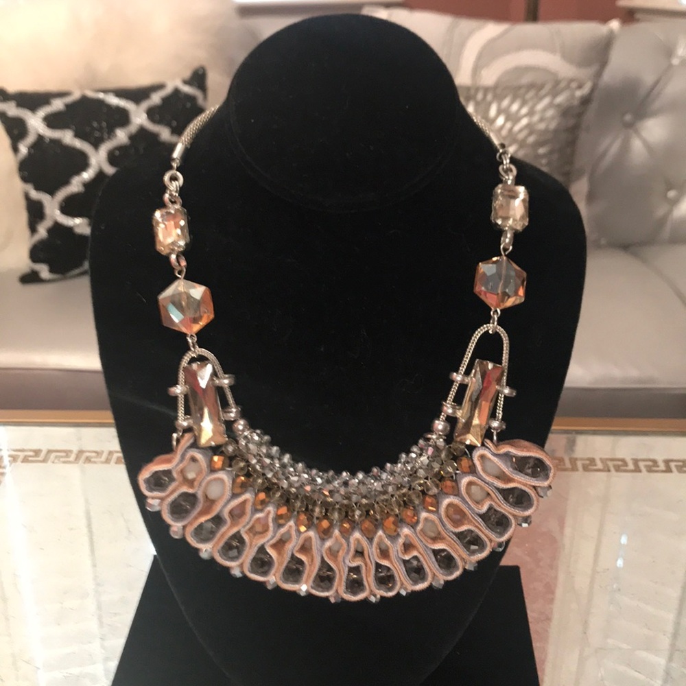 Statement necklace